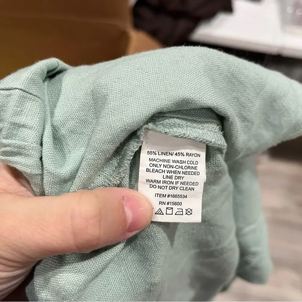 NWT Briggs Ladies' Green Linen Blend Pull-On Short